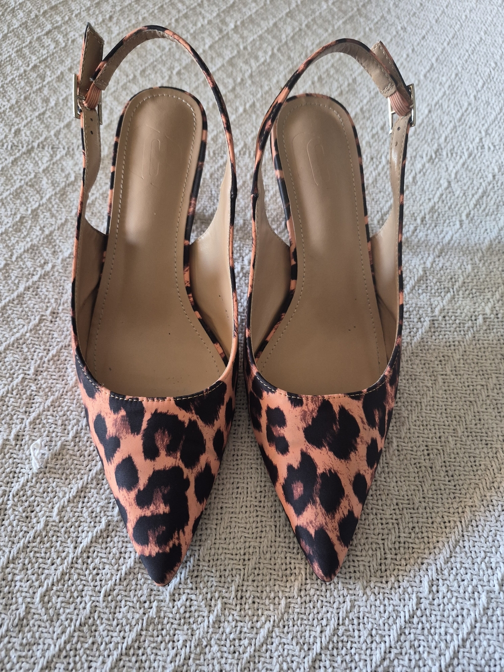 SHEIN Orange Leopard Print Pointed Slingback Pumps